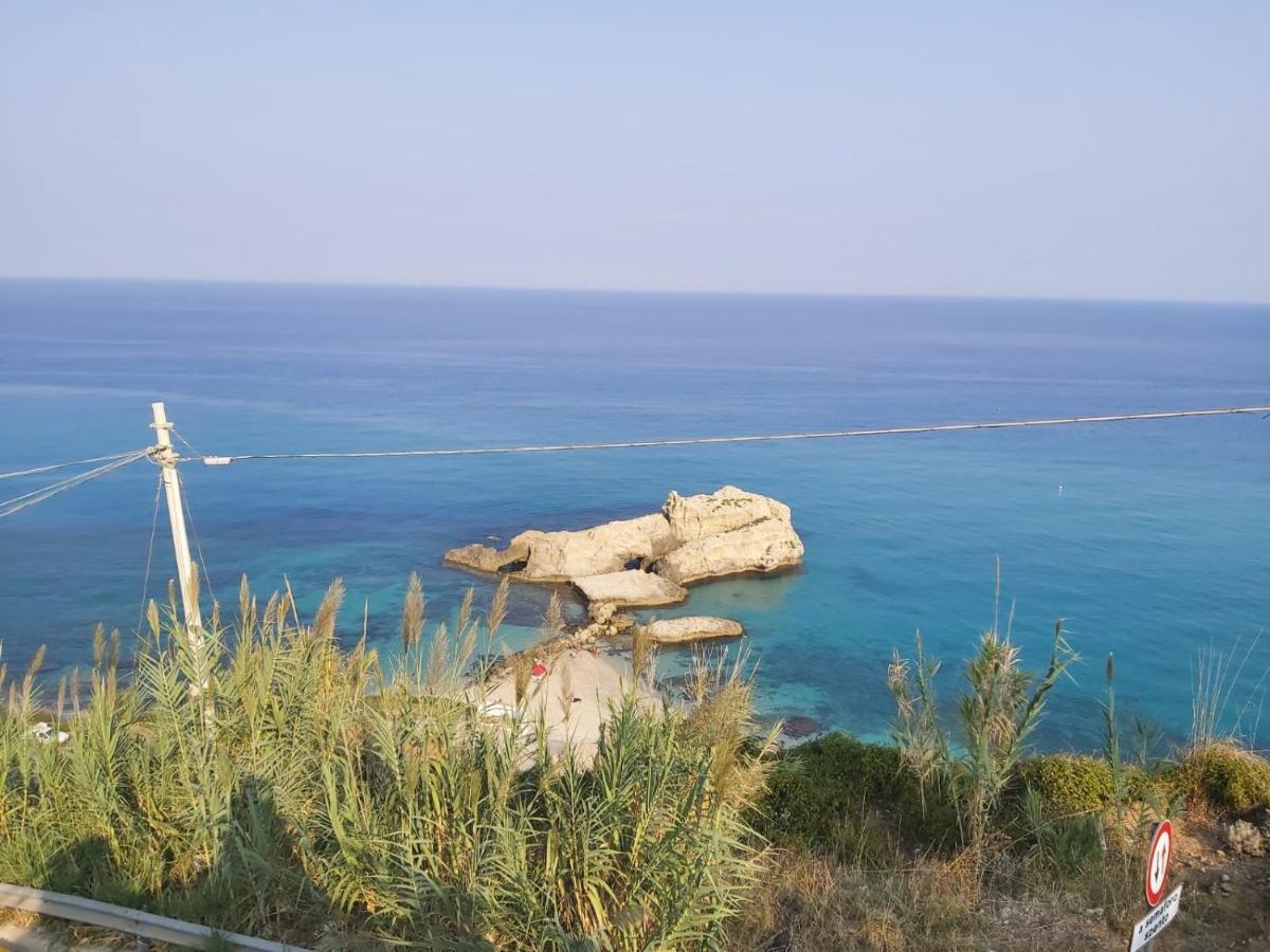 Residence Araba Fenice Tropea Buitenkant foto