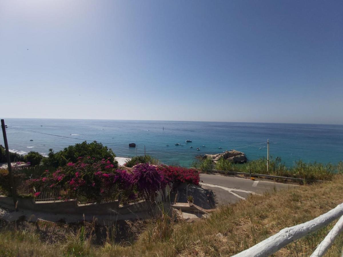 Residence Araba Fenice Tropea Buitenkant foto