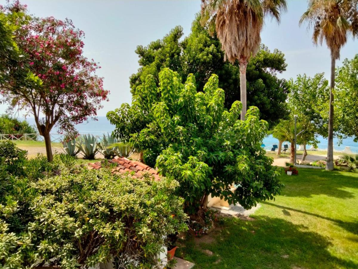 Residence Araba Fenice Tropea Buitenkant foto