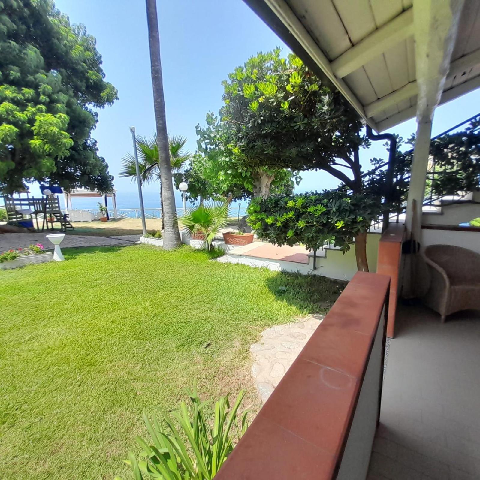 Residence Araba Fenice Tropea Buitenkant foto