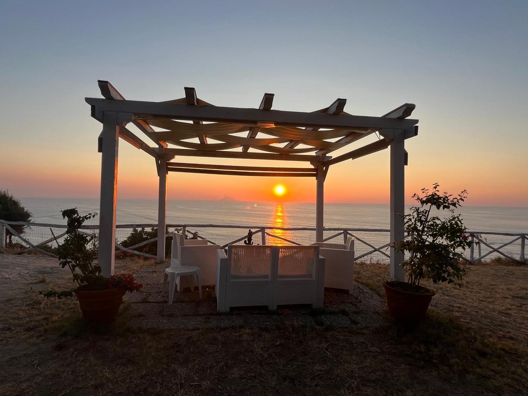 Residence Araba Fenice Tropea Buitenkant foto