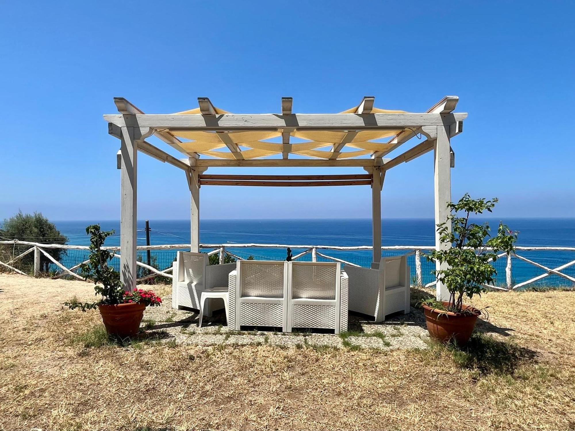 Residence Araba Fenice Tropea Buitenkant foto
