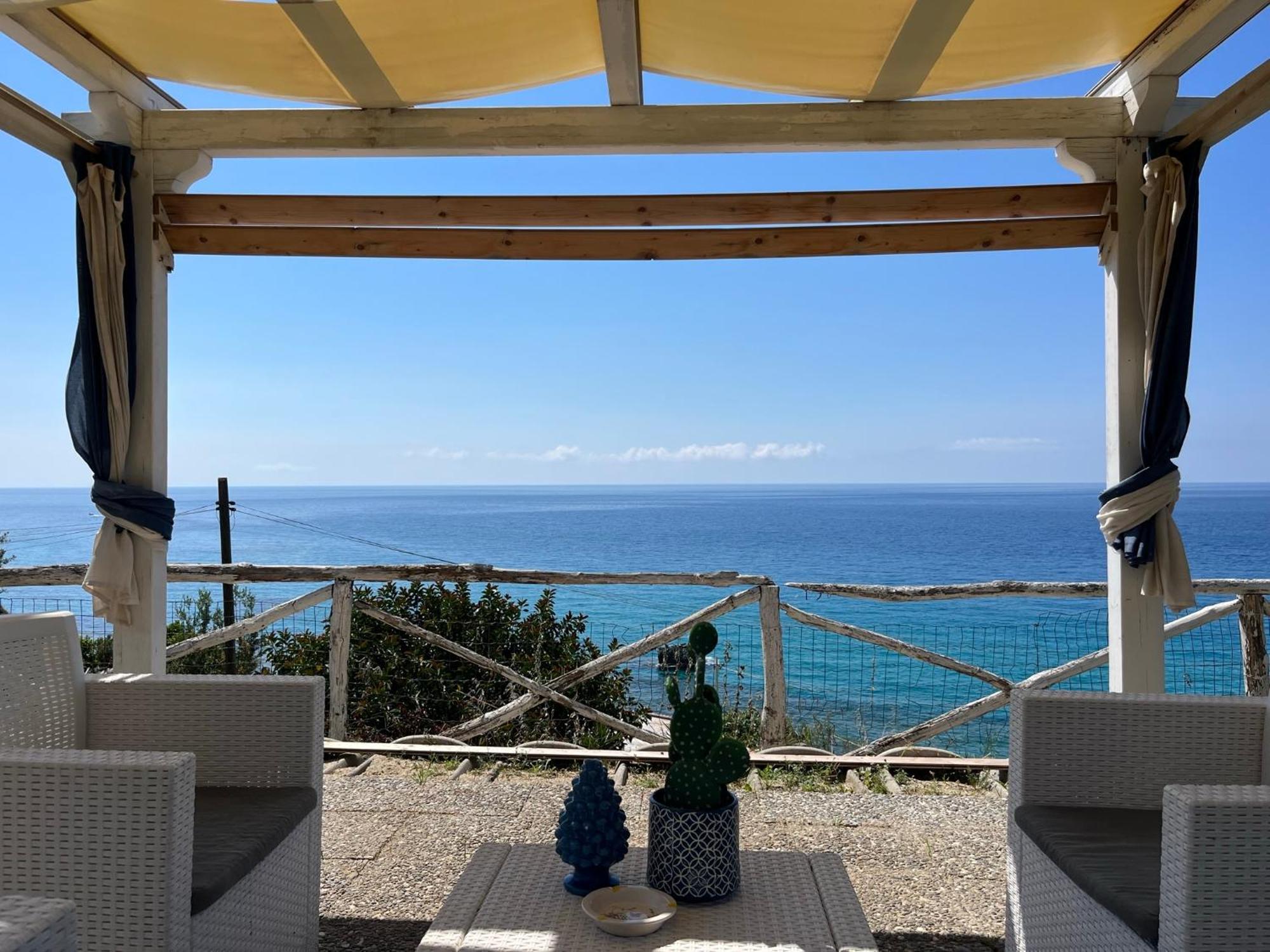 Residence Araba Fenice Tropea Buitenkant foto
