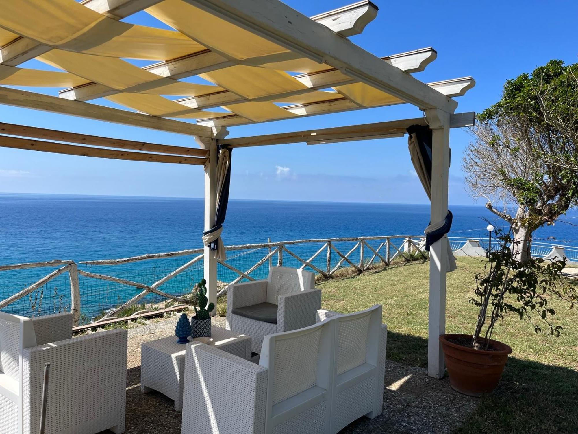 Residence Araba Fenice Tropea Buitenkant foto