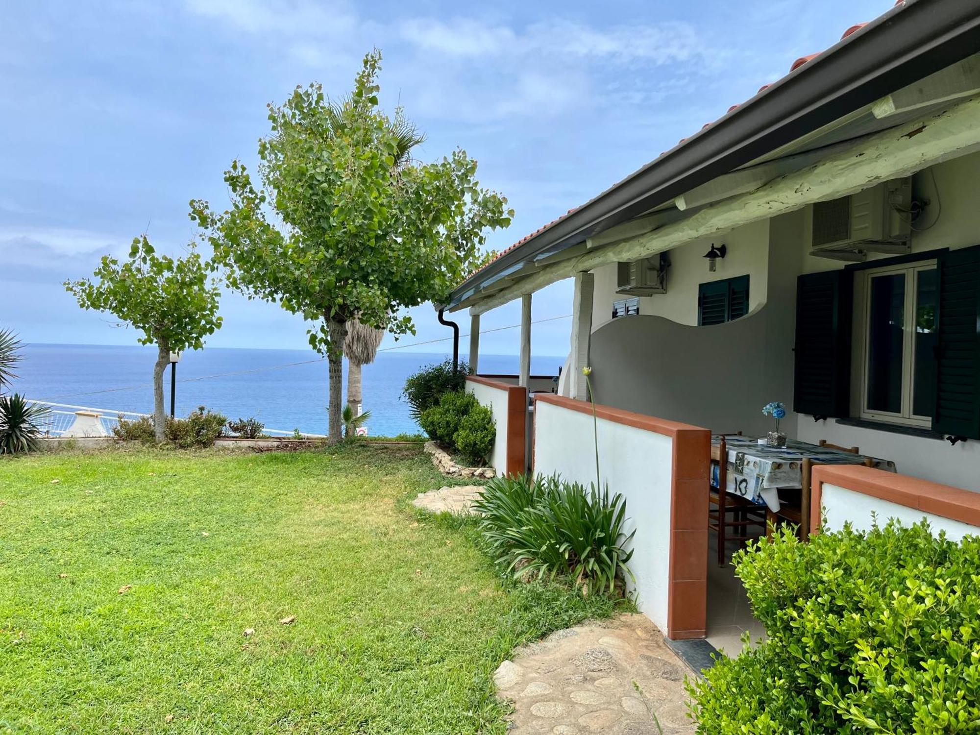 Residence Araba Fenice Tropea Buitenkant foto