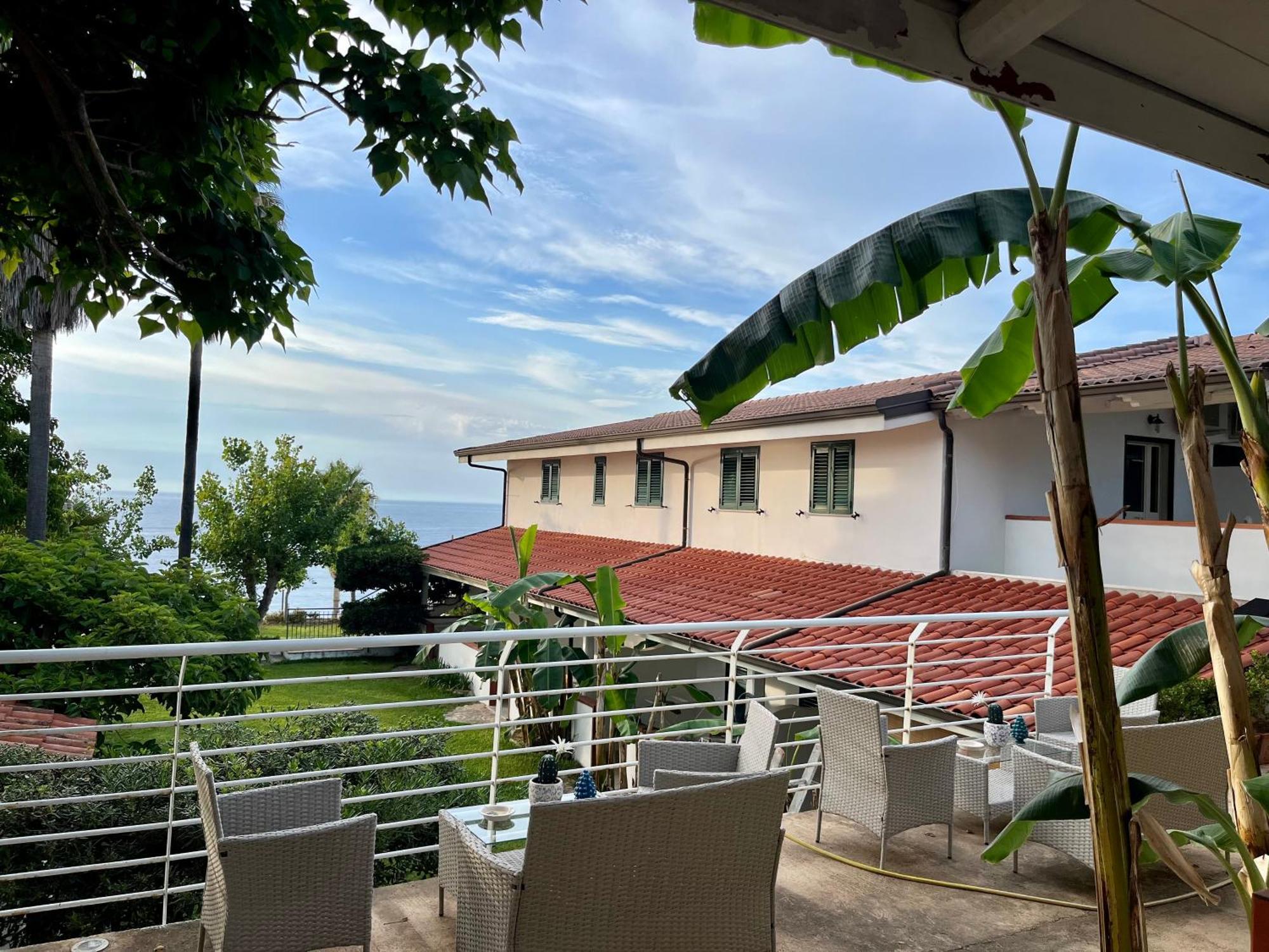 Residence Araba Fenice Tropea Buitenkant foto